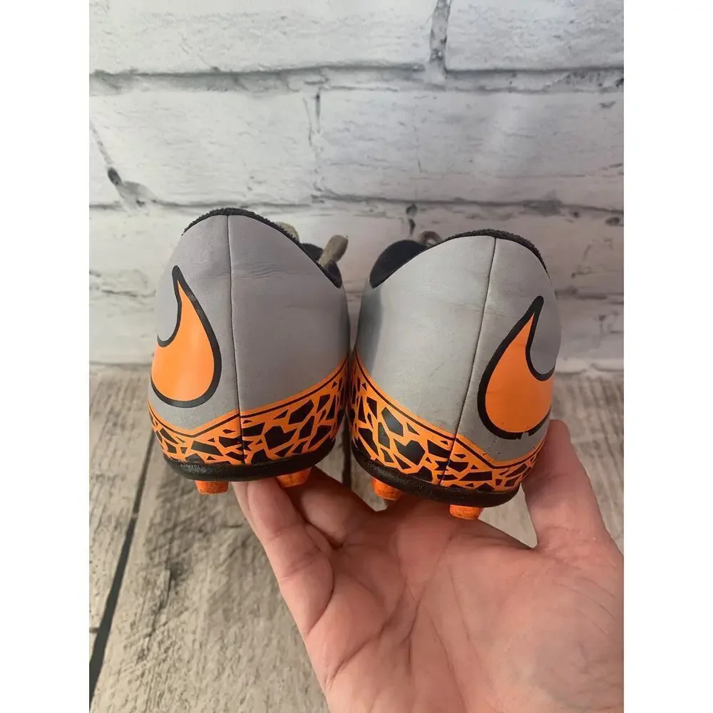 NIKE Unisex Kids HyperVenom Phelon II Soccer Cleats / Size: 3Y
